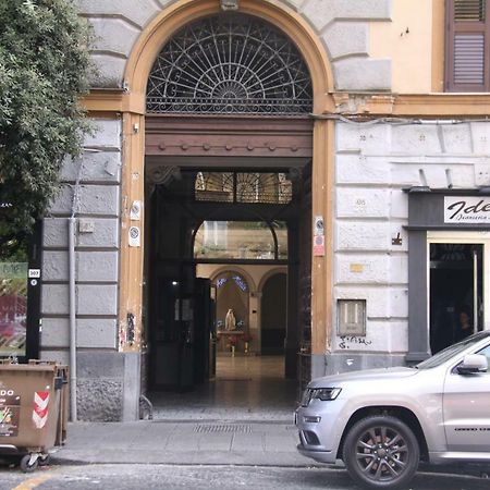 B&B Le Porte Di Napoli Εξωτερικό φωτογραφία