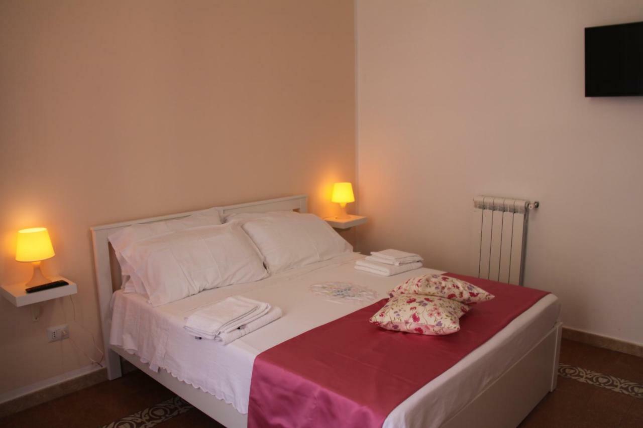 B&B Le Porte Di Napoli Εξωτερικό φωτογραφία