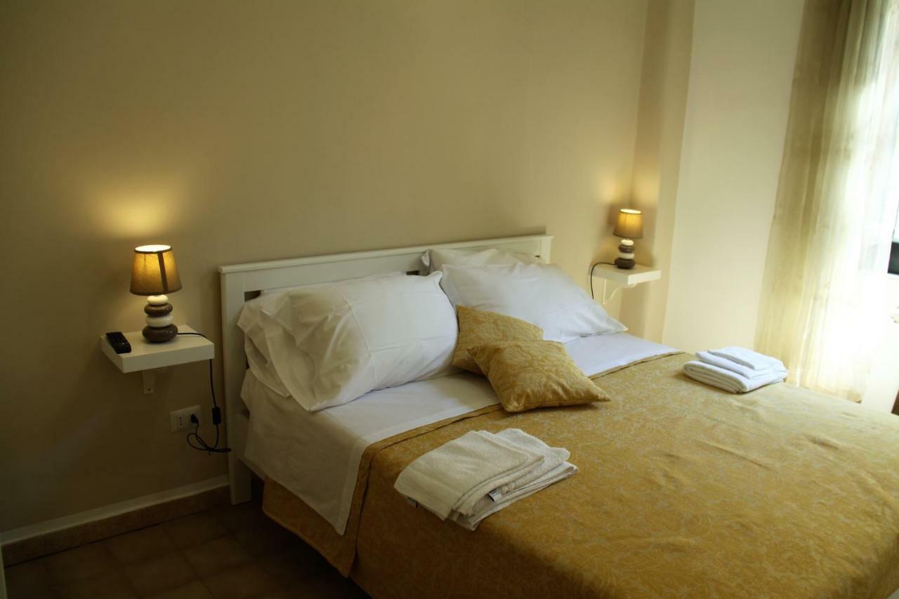 B&B Le Porte Di Napoli Εξωτερικό φωτογραφία